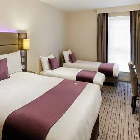 Premier Inn Premier Inn Stockport Central エクステリア 写真