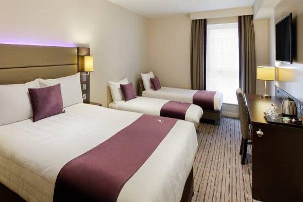 Premier Inn Premier Inn Stockport Central エクステリア 写真