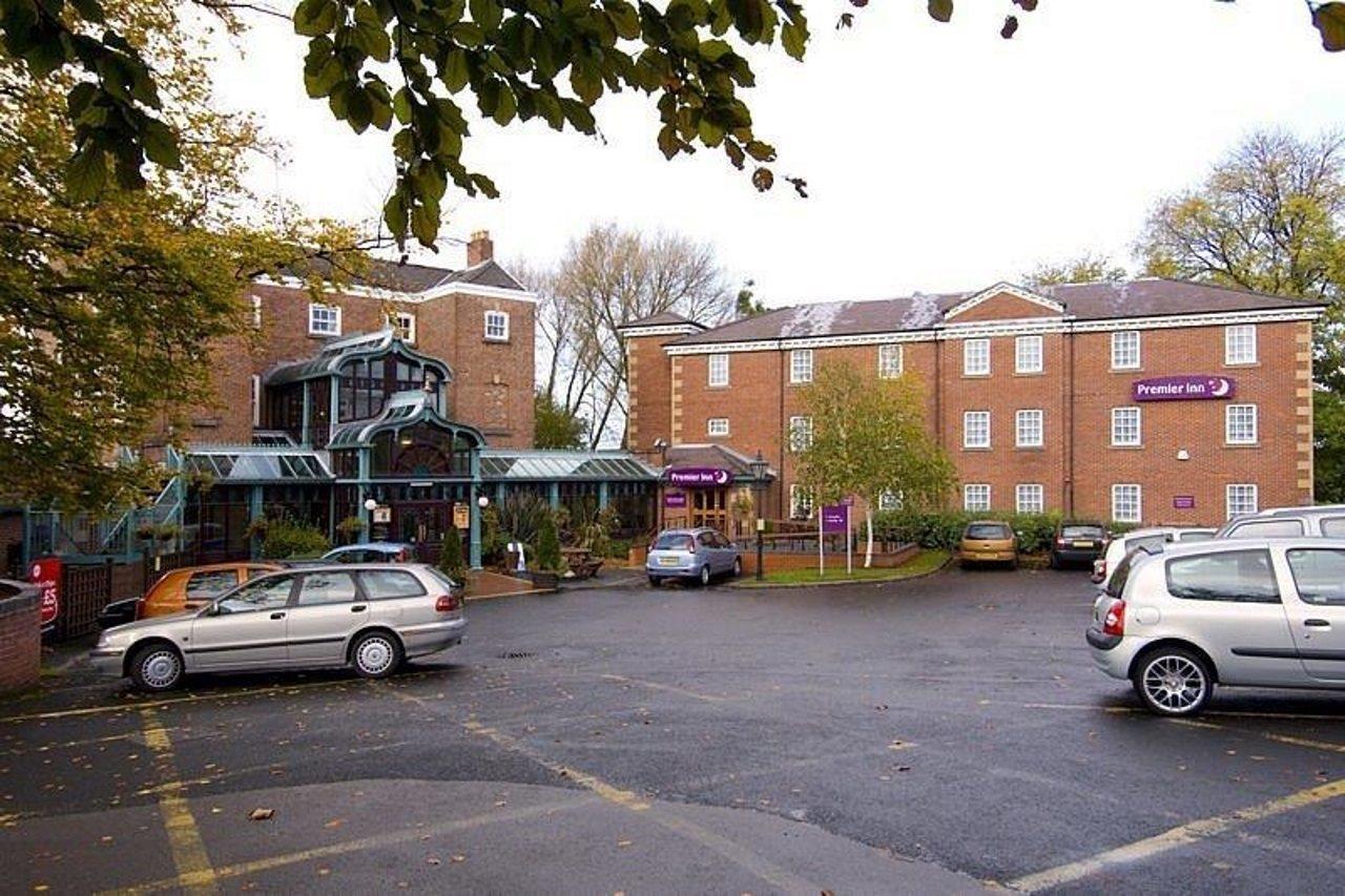 Premier Inn Premier Inn Stockport Central エクステリア 写真